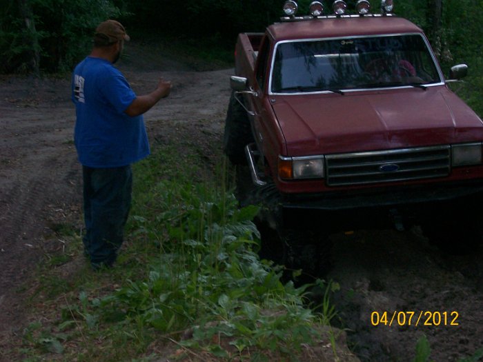 2012-Apr-07HGR4X4_nightride 050